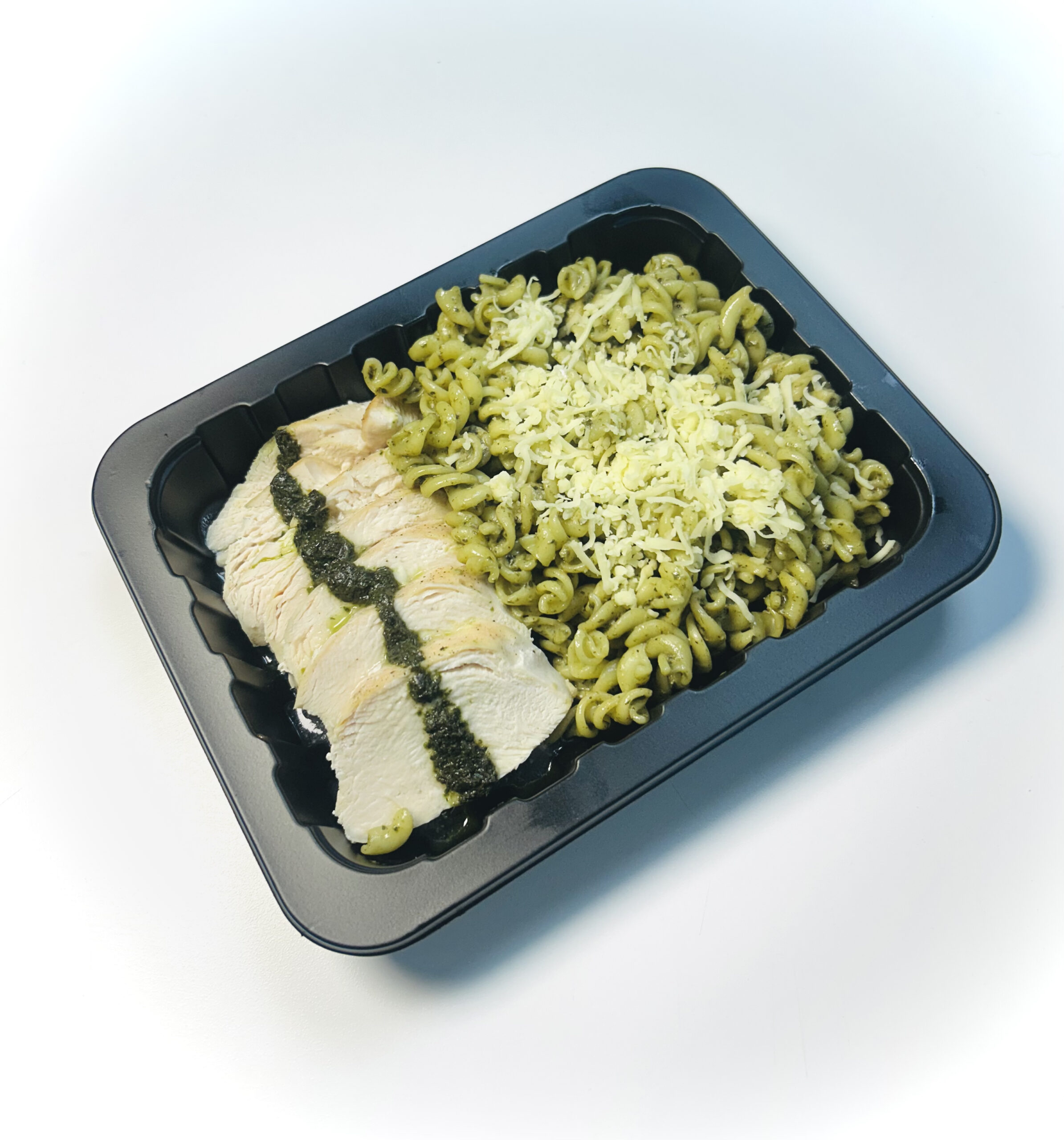 Pechuga de Pollo con Fusili Pesto