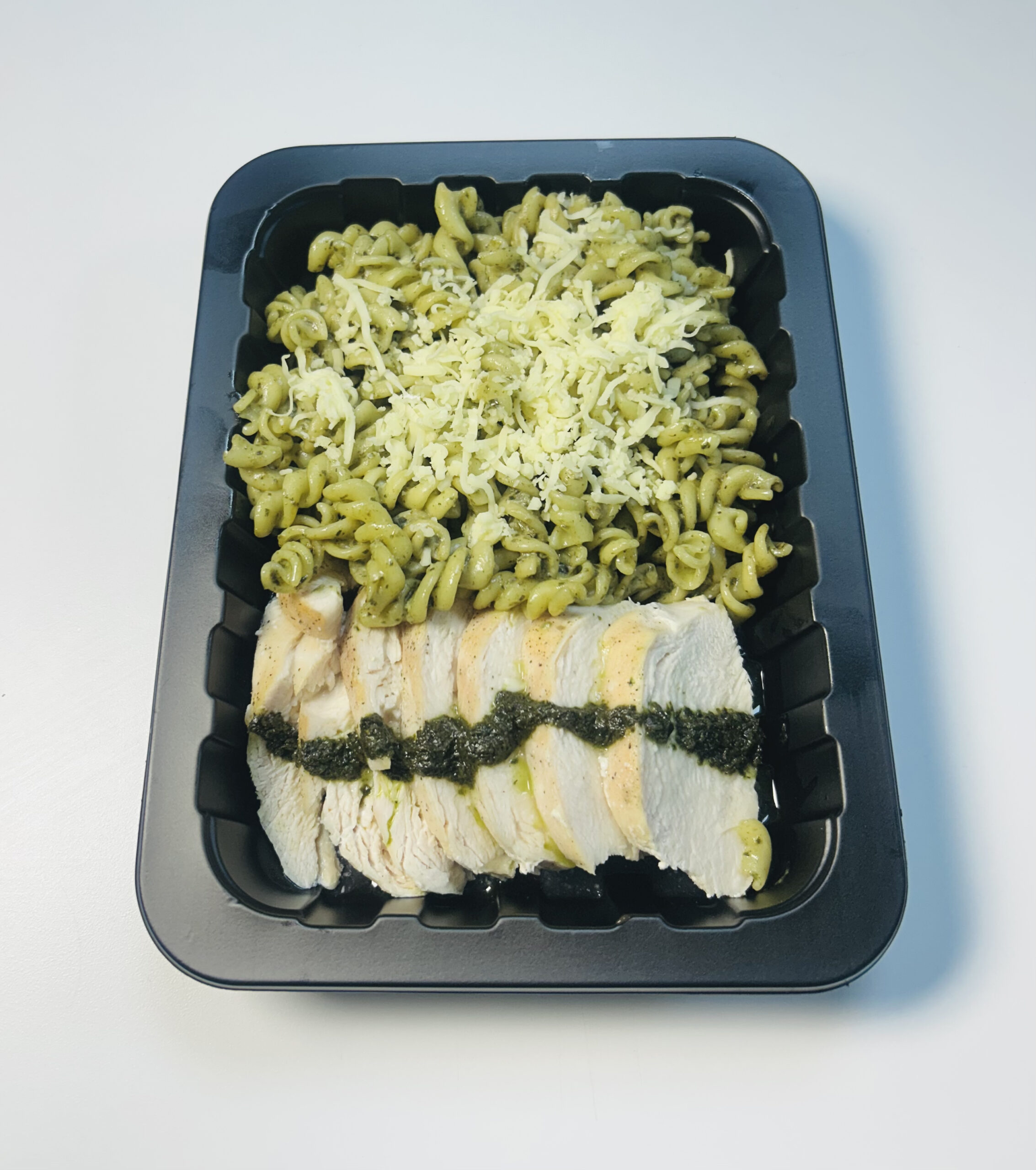 Pechuga de Pollo con Fusili Pesto